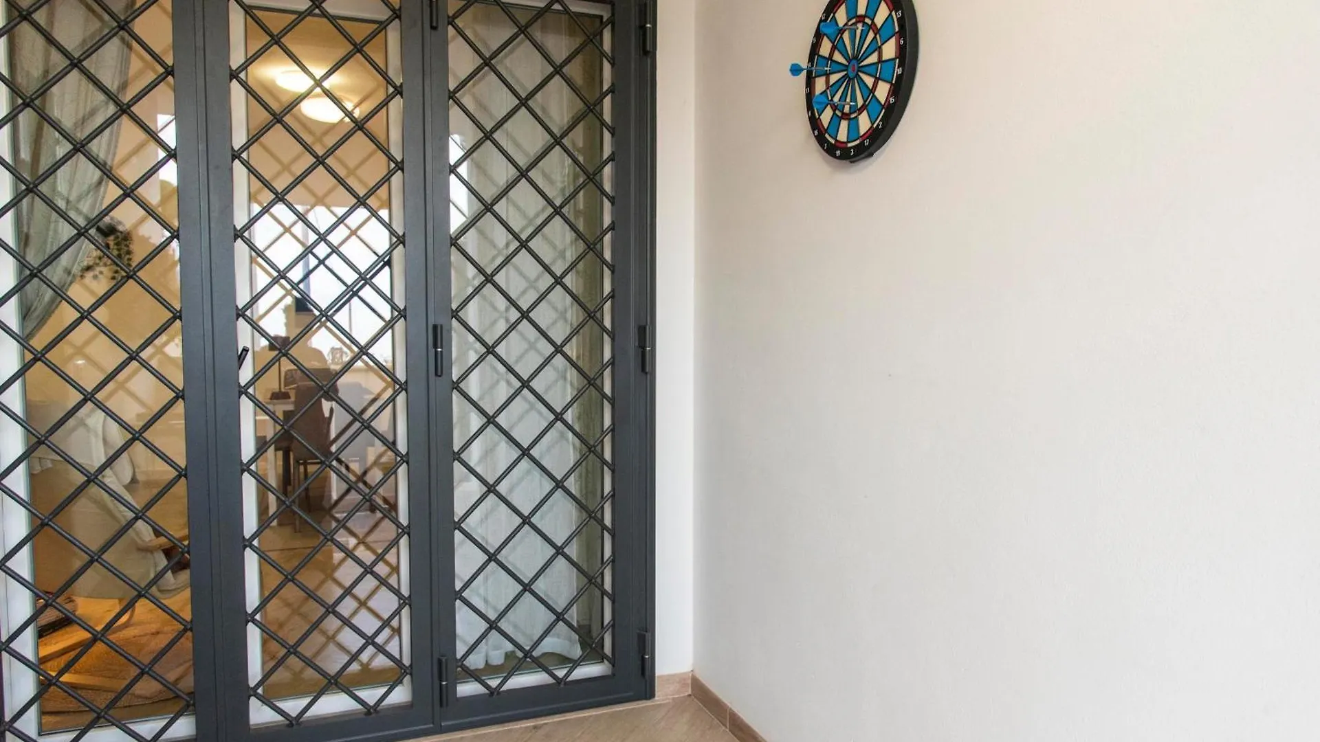 Apartment Kamchu Residence - Via Dei Laghi: Apt #R2 Ciampino