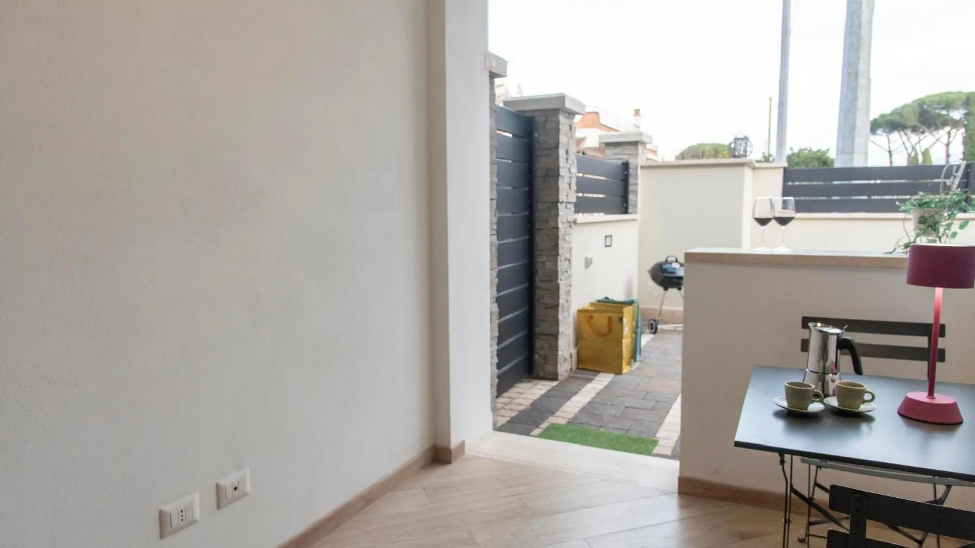 Apartment Kamchu Residence - Via Dei Laghi: Apt #R2 Ciampino